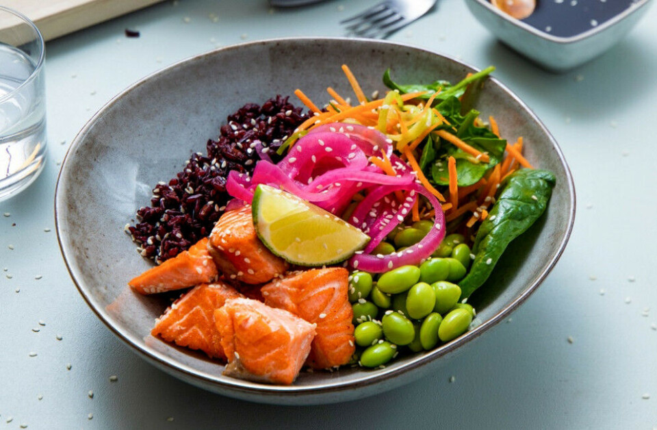 POKE BOWL MED ØRRET – en av mange smakfulle fiskeretter fra Roedekassen. POKE BOWL MED ØRRET – en av mange smakfulle fiskeretter fra Roedekassen.