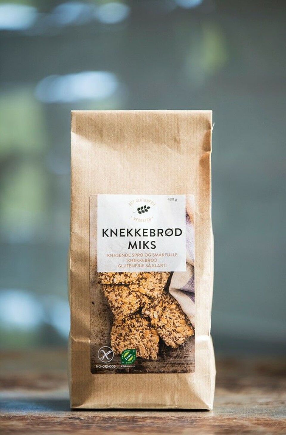Knekkebrød med pålegg er en god og sunn frokost, mellommåltid eller kveldsmat som metter godt. Knekkebrød med pålegg er en god og sunn frokost, mellommåltid eller kveldsmat som metter godt.