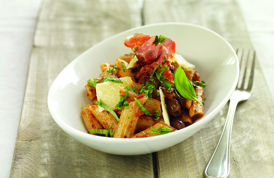 Deilig hot pasta arrabiata med hint av Tabasco – en Roede-favoritt.